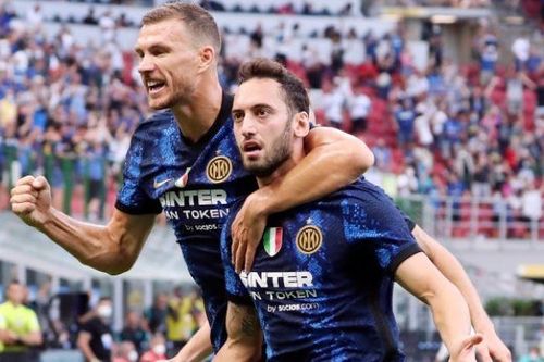 Tân binh tỏa sáng giúp Inter thắng đậm ở trận ra quân Serie A
