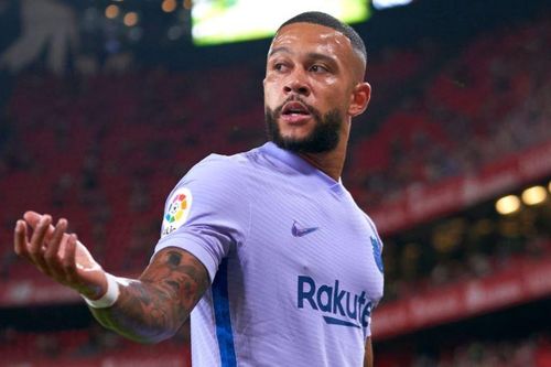 Depay cứu Barca khỏi trận thua