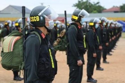 Điều 250 cảnh sát cơ động vào Bình Dương