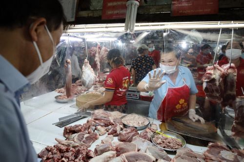 Toàn bộ người dân tại TP.HCM được 'đi chợ hộ' từ 23/8