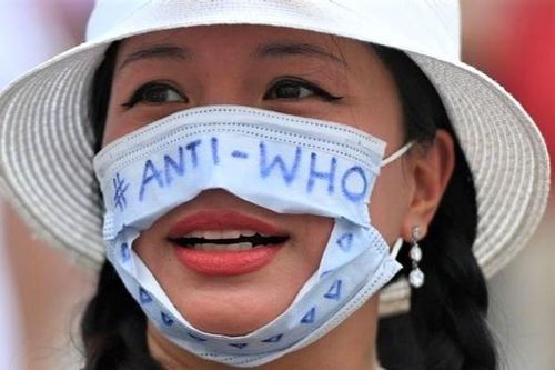 Nhiều người Mỹ tấn công bác sĩ, phản đối vaccine và khẩu trang
