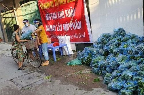 Lan tỏa tình người trong đại dịch