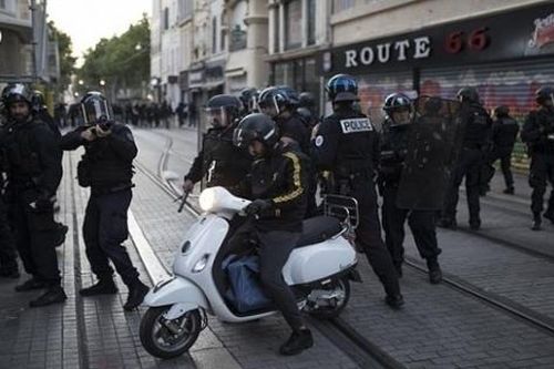 Pháp: Xả súng kinh hoàng ở thành phố Marseille, 3 người thiệt mạng