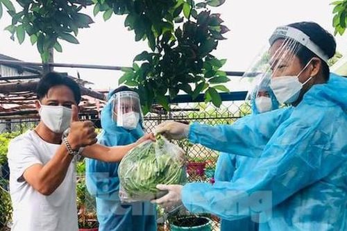 Hơn 700.000 người dân ở Bình Dương ăn uống ra sao trong 15 ngày bị 'khóa chặt'?