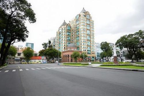 TPHCM ban hành Chỉ thị khẩn yêu cầu người dân không ra khỏi nhà