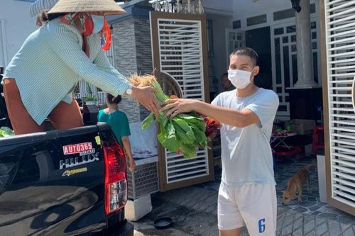 Bình Dương chi gần 540 tỷ đồng để cấp phát lương thực cho người dân trong vùng 'khóa chặt'