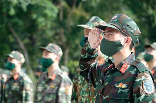 Hối hả lên đường chi viện miền Nam chống dịch