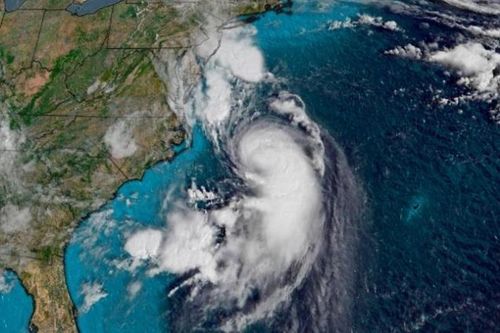 Mỹ: Bão lớn đe dọa bờ Đông, New York ban bố tình trạng khẩn cấp