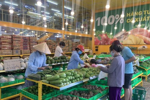 TP Hồ Chí Minh: Người dân không được đi chợ, chính quyền sẽ 'đi chợ hộ' từ ngày 23/8