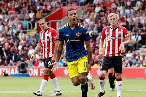 MU cân bằng kỷ lục bất bại của Arsenal