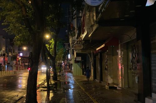 Yên lặng trước 0g ngày 23-8
