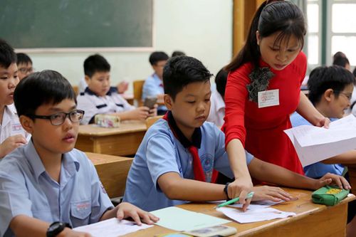 Bệnh thành tích giảm khi bỏ danh hiệu học sinh tiên tiến?
