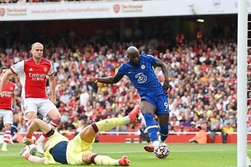Lukaku tỏa sáng rực rỡ, Chelsea thắng dễ Arsenal tại 'Derby London'