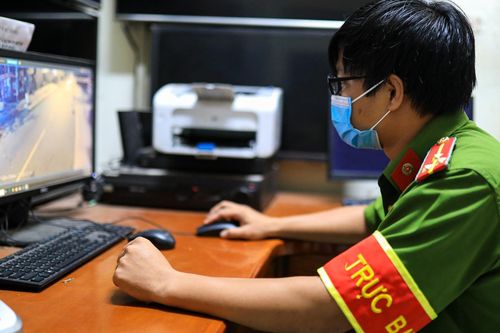 Cơ quan Nhà nước tại TP.HCM bố trí không quá 1/4 số cán bộ ở trụ sở