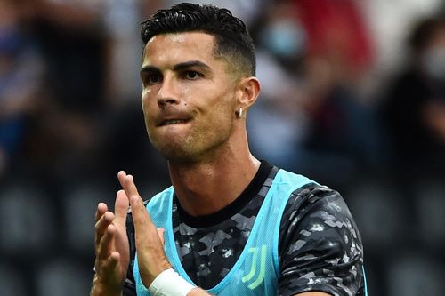 Phó chủ tịch Juventus: 'Ronaldo ngồi dự bị là chuyện bình thường'