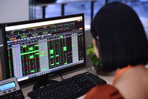 Cổ đông lớn chốt lời hàng nghìn tỷ đồng cổ phiếu SSI ngay giá đỉnh