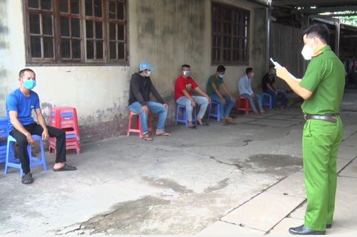 Đánh nhau khi tụ tập ăn nhậu, 7 người bị xử phạt