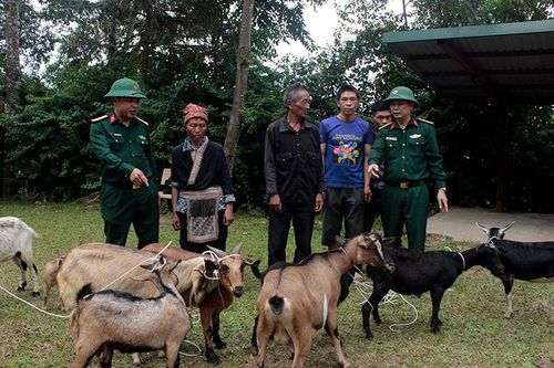 Giúp nhân dân vùng biên giới thoát nghèo