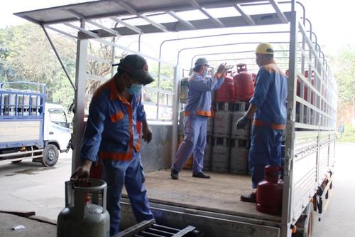 Hệ thống phân phối gas tại TP Hồ Chí Minh tắc nghẽn khi siết chặt giãn cách