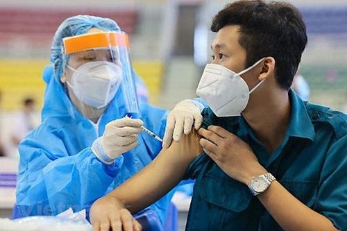Tăng huyết áp có đủ điều kiện tiêm vắc xin Covid-19?
