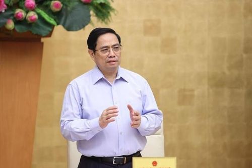 Thủ tướng: Thực hiện nghiêm giãn cách xã hội, không để 'chặt ngoài lỏng trong'