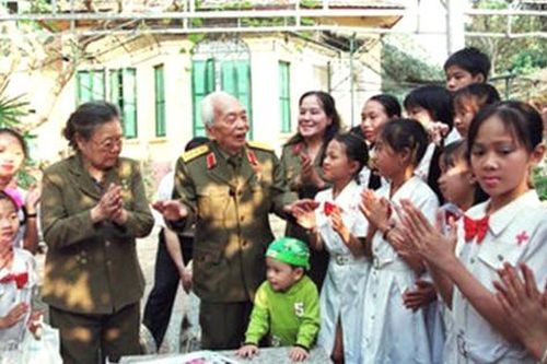 Kỷ niệm 110 năm ngày sinh Đại tướng Võ Nguyên Giáp (25/8/1911 - 25/8/2021): Từ người thầy giáo đến vị tướng vĩ đại