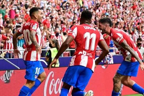 Đương kim vô địch La Liga nhẹ nhàng lên ngôi đầu