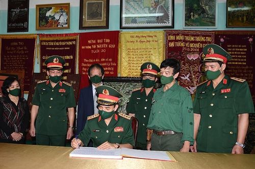 Đại tướng Võ Nguyên Giáp: Tấm gương sáng ngời cho toàn quân học tập, noi theo