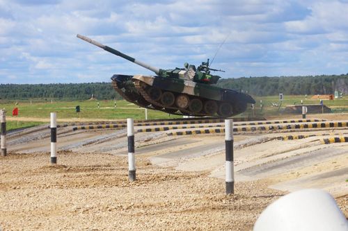 Army Games 2021: Đội tuyển Nga tạm dẫn đầu cuộc thi Xe tăng hành tiến