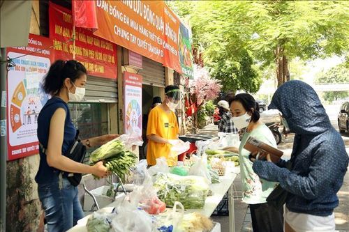 Hà Nội đưa hàng hóa lưu động đến tận khu dân cư
