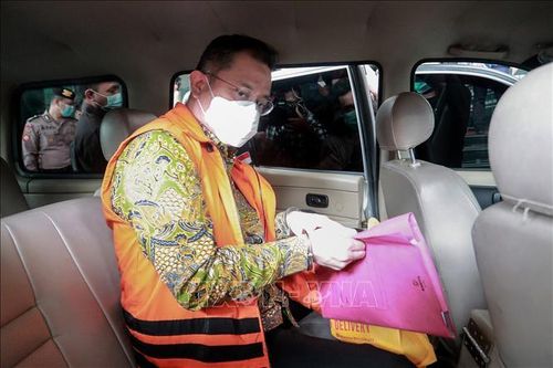 Indonesia phạt tù cựu Bộ trưởng dính líu đến tham nhũng hàng triệu USD