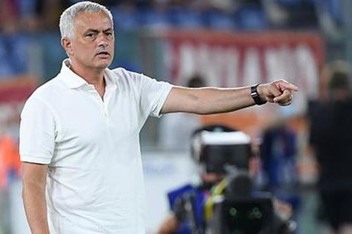 Mourinho lập kỷ lục khó phá trong ngày trở lại Serie A