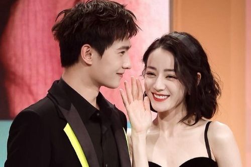 Blogger nổi tiếng dọa khui tin hẹ hò của cặp sao Hoa Ngữ: Tag hẳn tên Dương Dương - Địch Lệ Nhiệt Ba