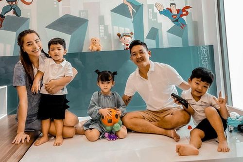 Một nữ ca sĩ Vbiz từng tuyên bố đã triệt sản nhưng lại xác nhận mang thai lần 4?