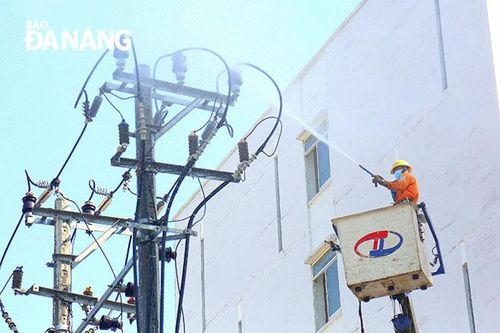 Bảo đảm cấp điện an toàn, ổn định cho 924 địa điểm phòng, chống dịch