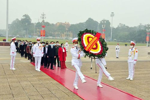 Quan tâm người có uy tín trong cộng đồng