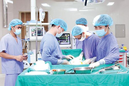 Học và làm theo phong cách nêu gương của Bác