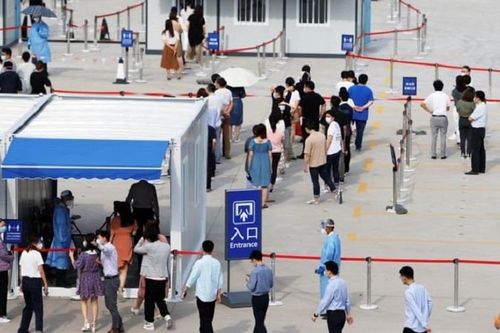 Hơn một tháng bùng dịch, Trung Quốc lần đầu không có ca COVID-19 địa phương