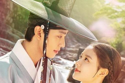 Sau 'cú ngã ngựa' Backstreet Rookie, Kim Yoo Jung có thể ghi điểm ở Lovers Of The Red Sky?