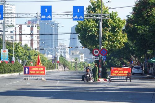 Đà Nẵng tiếp tục thực hiện 'ai ở đâu thì ở đó', chia làm 3 vùng chống dịch