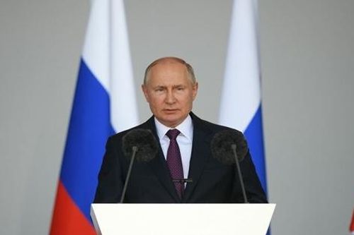Tranh thủ PR vũ khí Nga, Tổng thống Putin nói thế giới 'còn lâu mới có loại tương tự'