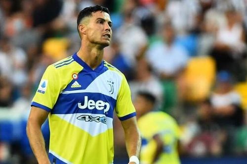 Ronaldo bị từ chối bàn thắng ở phút bù giờ trận Juventus hòa Udinese 2-2
