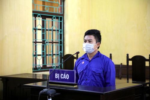 Án 18 tháng tù cho tài xế 'thông chốt' kiểm dịch COVID-19