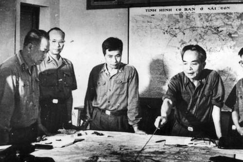 Gặp Đại tướng qua hàng trăm tư liệu quý