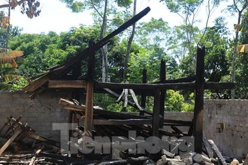 Nữ sinh 14 tuổi đốt hàng loạt nhà chứa rơm: Bực tức vì người thân bị chê bai