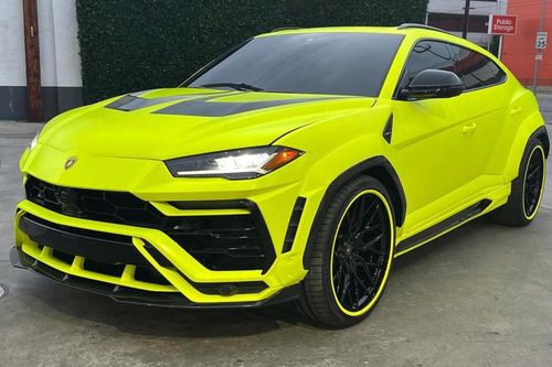 Ngôi sao bóng rổ Mỹ thay áo mới nổi bần bật cho siêu xe Lamborghini Urus