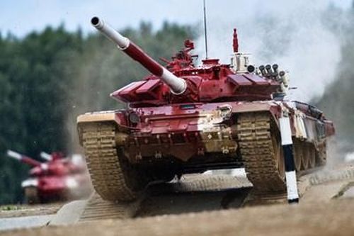 Đội tuyển đua xe tăng 'Tank Biathlon' Việt Nam thi đấu xuất sắc, hạ 5/5 mục tiêu