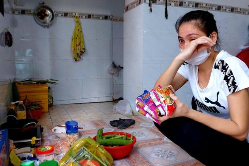 Khó khăn của những lao động bị kẹt lại khu trọ đợt giãn cách