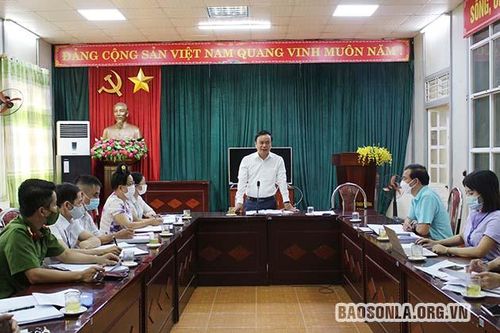 Đồng chí Bí thư Thành ủy làm việc với phường Chiềng Lề