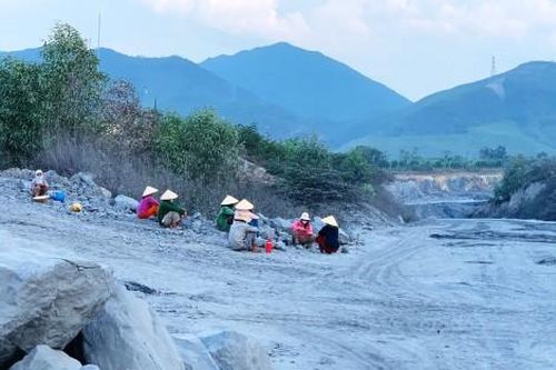 Kinh tế Kinh tế Tăng cường biện pháp kiểm soát và xác định hướng gió trước khi kích nổ mìn